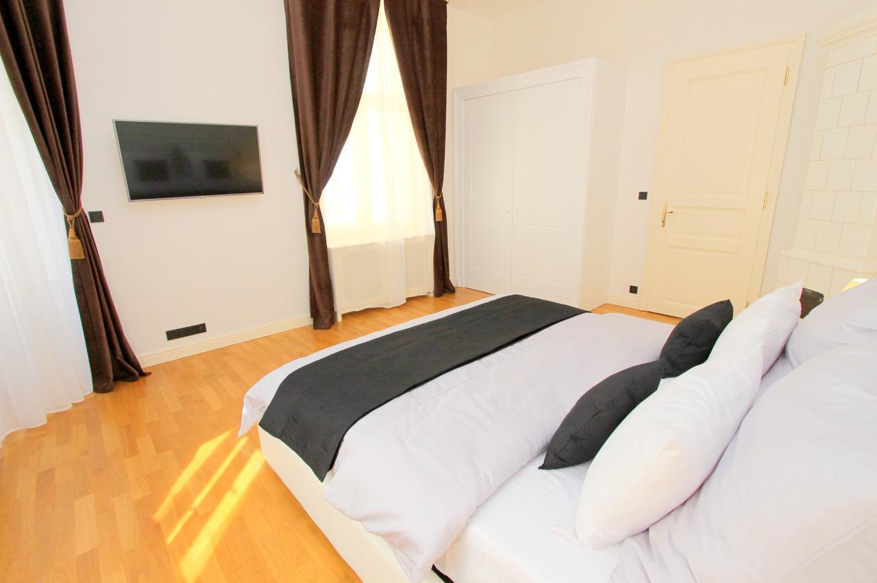 פראג Luxury Apartments Krocinova מראה חיצוני תמונה